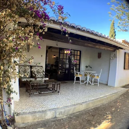 Alvor Villa *